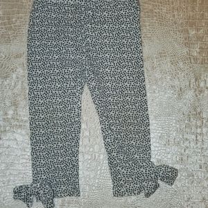 4for$20!! Blk/white floral leggings size 12m